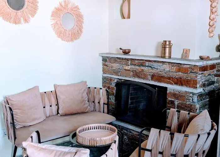 House Moschα Andros Town