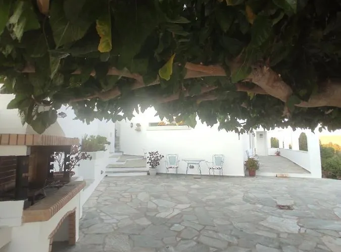 House Moschα Semesterbostad *